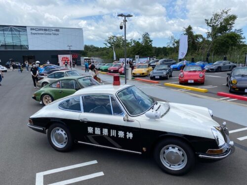 神奈川県警パトカー